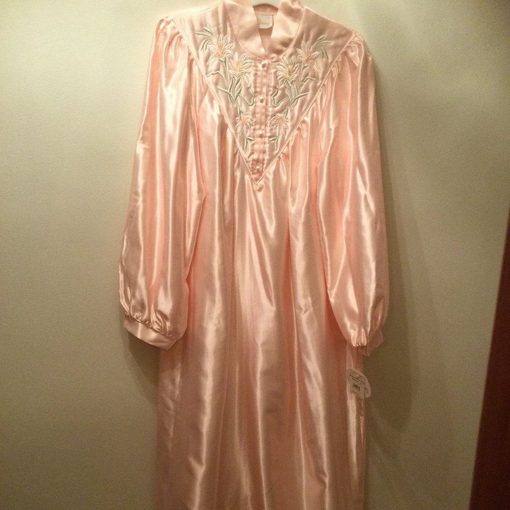 NWT Women's Ilise Stevens Vintage Medium Nightgown